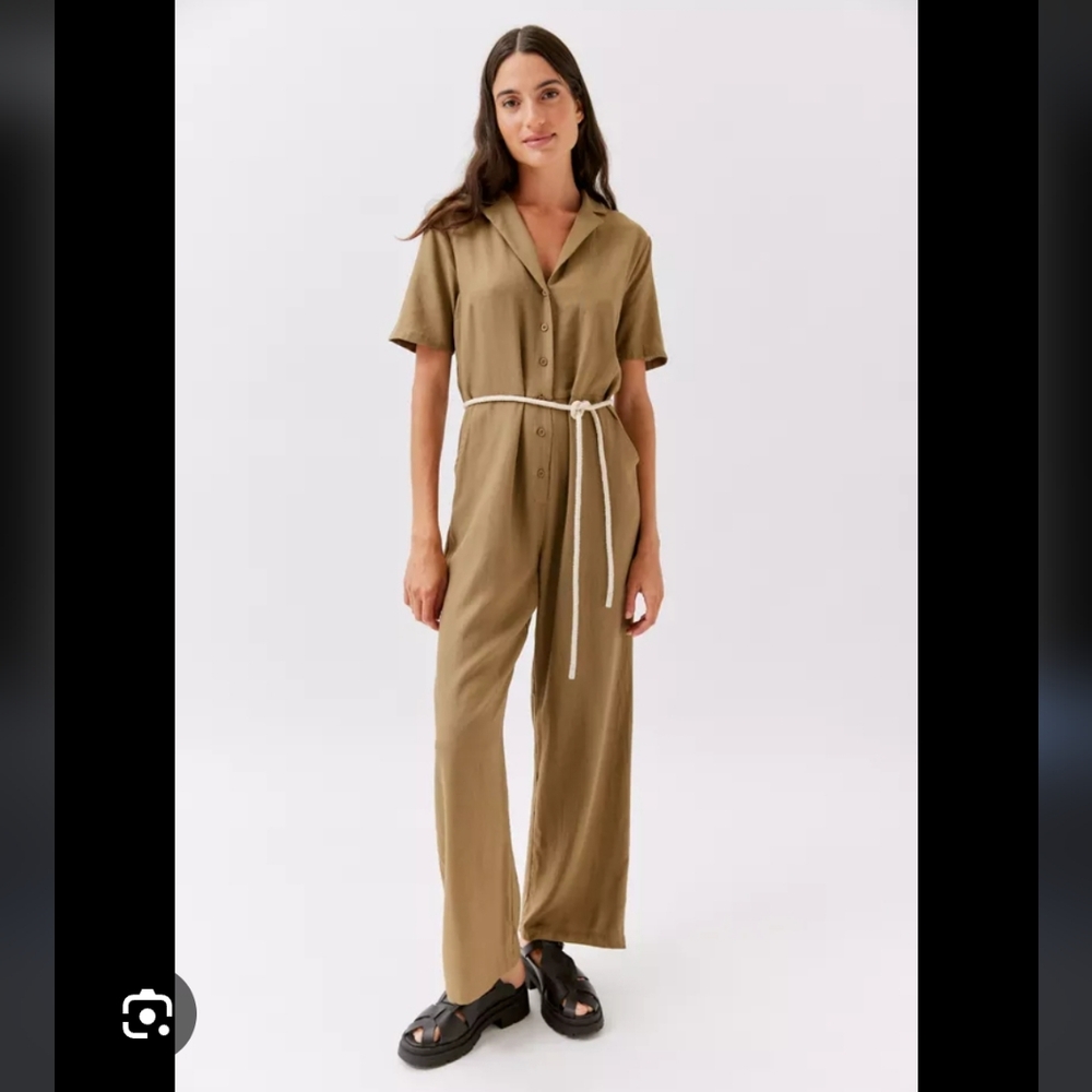 UO Simone Linen Collared Jumpsuit